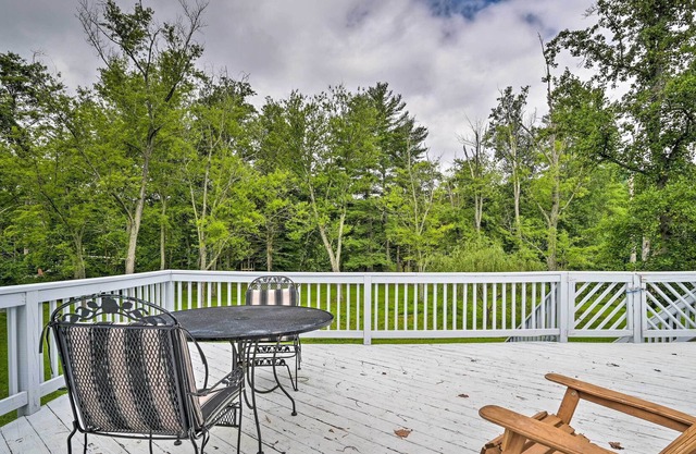 Riverfront Cacapon Cottage: Kayak, Fish, Swim