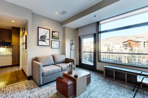 Riverfront Escape #320