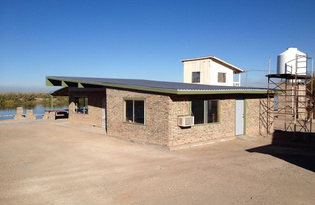 A orillas del río Casa En Baja Norte