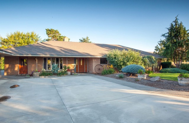 A orillas del río Ranch House en Wine Country