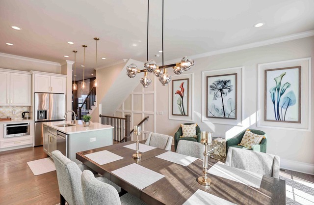Riverfront Retreats, Downtown