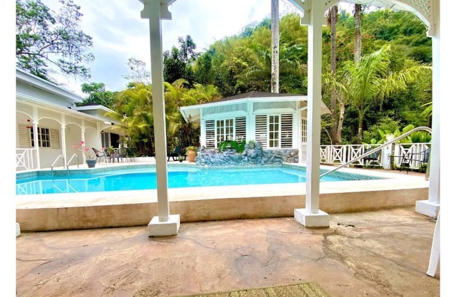 Riverhouse Villa 6Bed 5Bath/Pool