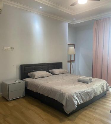 Riverine Resort Emerald, 12A