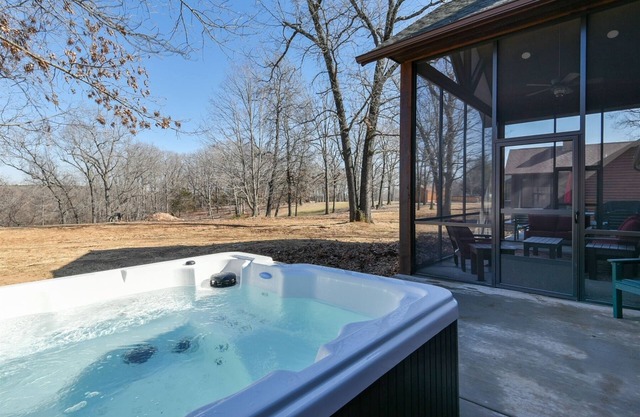 Riversedge Lodge | 4 Bed, 4 Bath