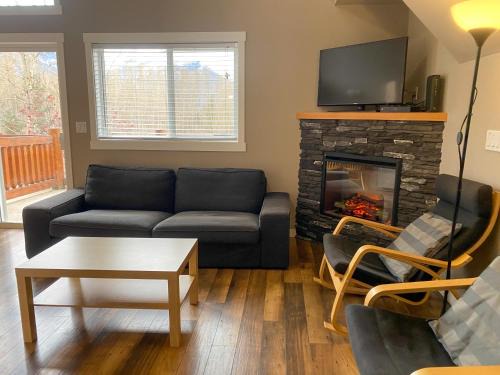 Riverside Condos by Fernie Central Reservations