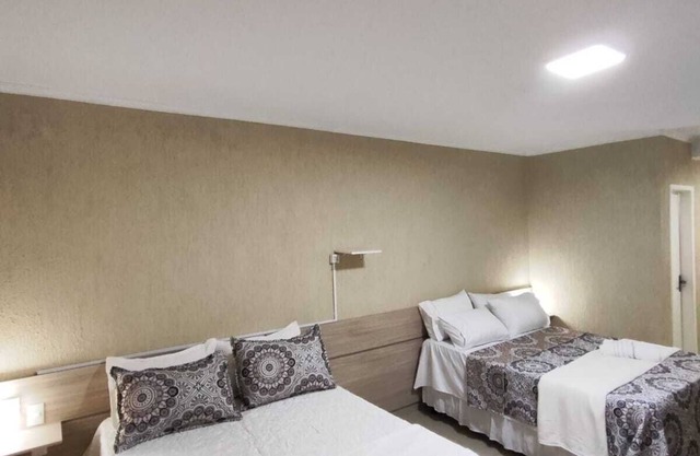 RiverSide Flat 102 – Settle in with charm near the waterfront