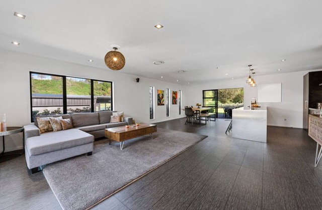 Riverside in gated community & WI-FI