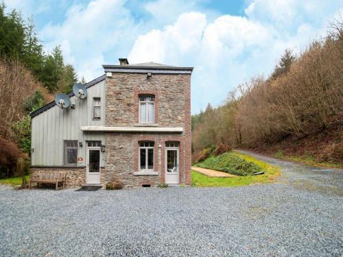 Riverside Retreat, Ardennes