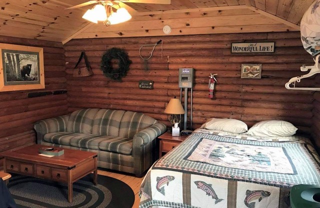 Long Lake Escape - Cozy Cabin #2 Surrounded by Nature