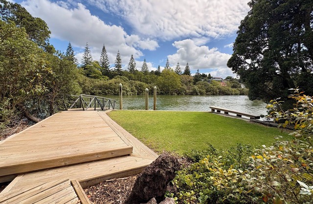 Riverside Retreat – Spacious 4 Bedroom Home Just Minutes from the City Centre