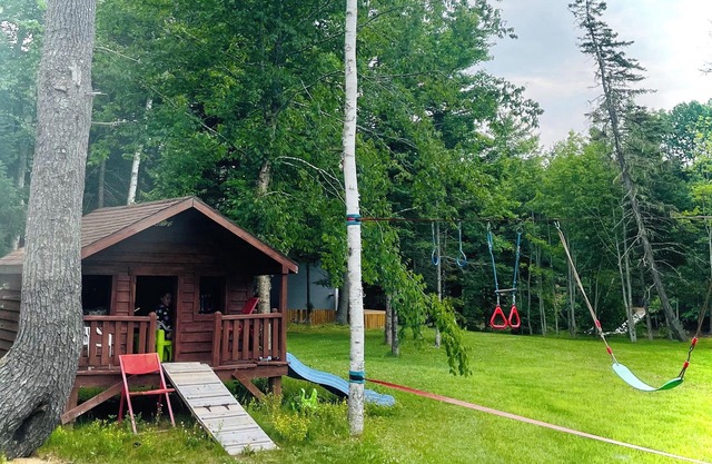 Riverside RnR Offgrid Cabins - Blue Cabin , Shediac NB