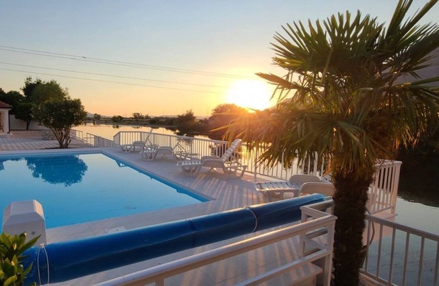 RIVERSIDE VILLA "SUNSET DREAM", WITH POOL