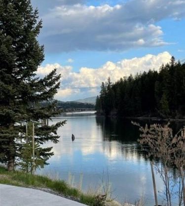 Riverstone Retreat