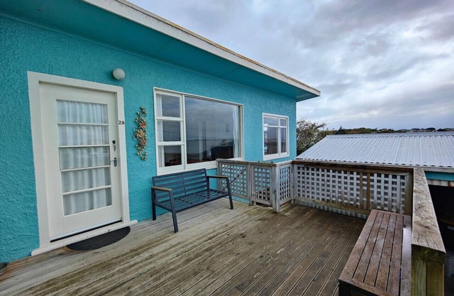 Riverton Beach Bliss Retreat