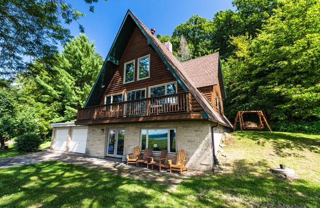 Riverview Cabin home!