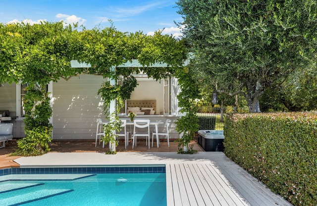 Riverview Cottage - Private Pool + Brand New Spa