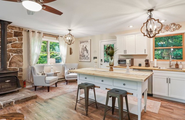 Riverview Cottage on the Cacapon where nature, and relaxation converge.
