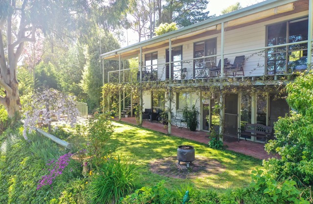 Riverview Hill - Pet Friendly Country Getaway