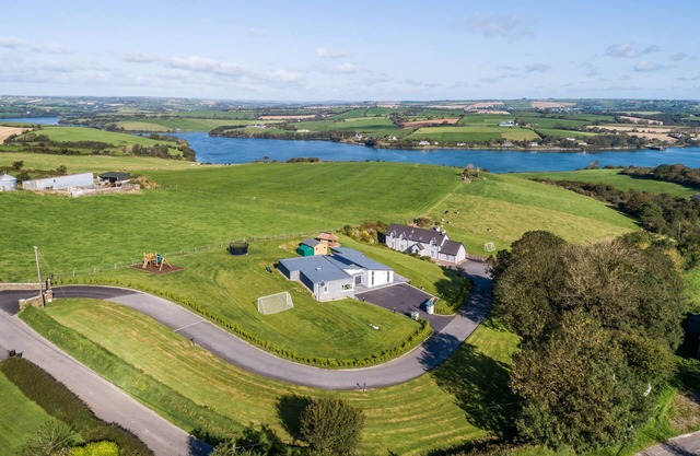 Riverview , kinsale , Cork, sleeps 26 guests, owned by Exquisite Holiday Homes.