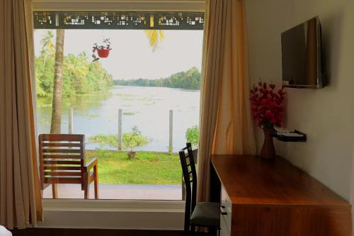Riverview villa