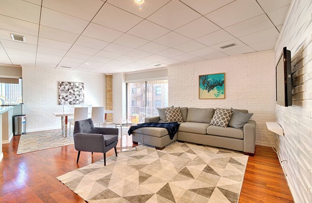 RiverWalk Plaza - Apartment Suite
