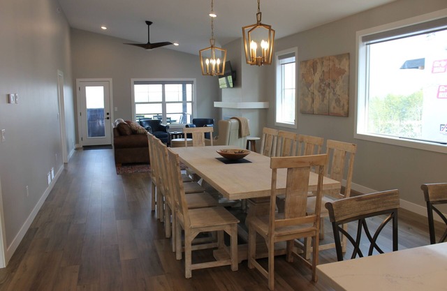 RiverWest Sunrise View - Brand new river view - Dog friendly- Sauna