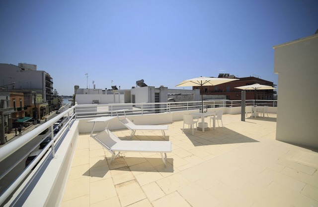 Riviera Luxury Rooms