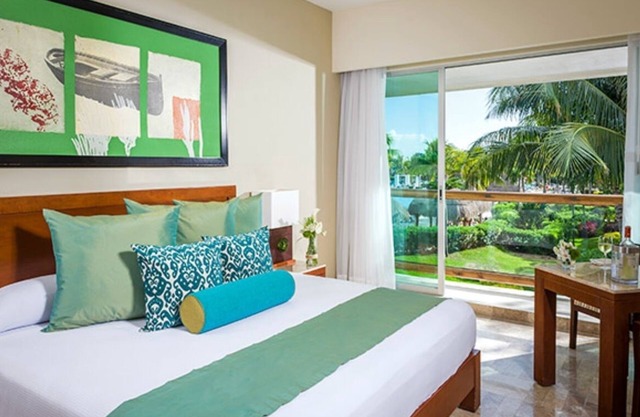 RIVIERA MAYA PARADISE - MAYAN PALACE - 2BD/2BATH SUITE W/PRIVATE TERRACE