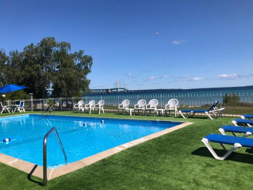 Riviera Motel