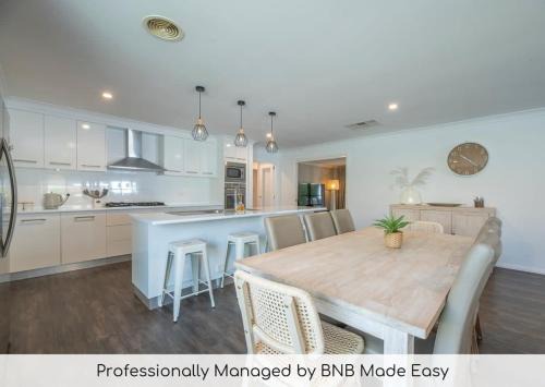 Riviera Retreat - Pool & Outdoor Kitchen