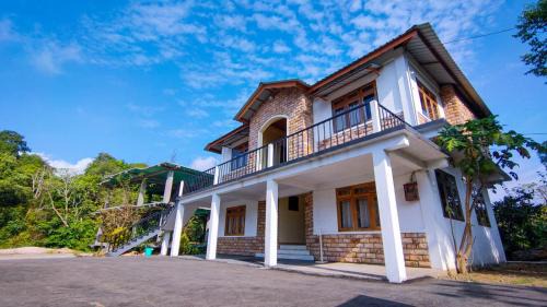 Riwar Homestay