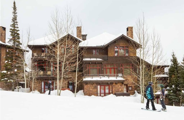RMR: Ski-In/Out Luxury 4 BR + Bonus Rm + A/C