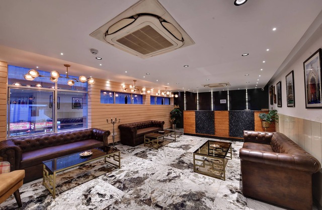 RNB Select Hotel Walk in Lucknow