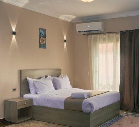 Roadhouse New Cairo Residence
