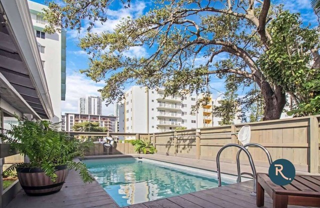 Roami at Downtown Retreat |Near South Beach w/Pool