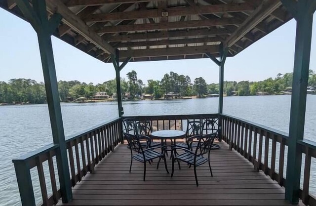 Robbins Nest Toledo Bend
