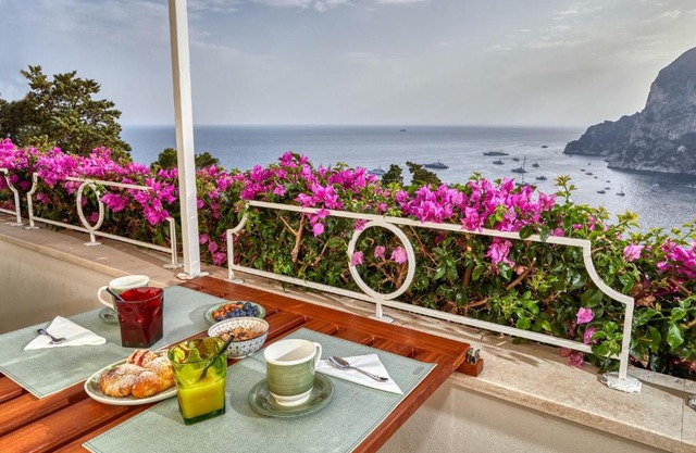 Roberhouse Tragara 37