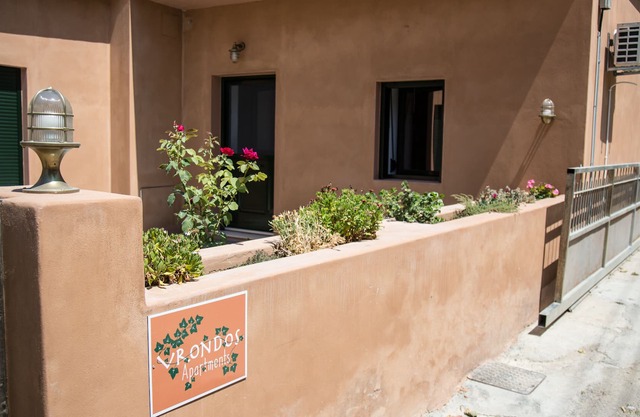 Roberta Apartment es un acogedor apartamento en un pueblo tradicional de Creta.