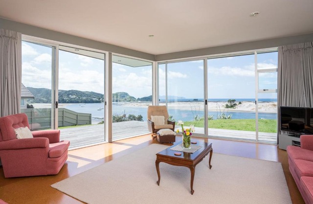 Roberts Retreat - Mangawhai Holiday Home