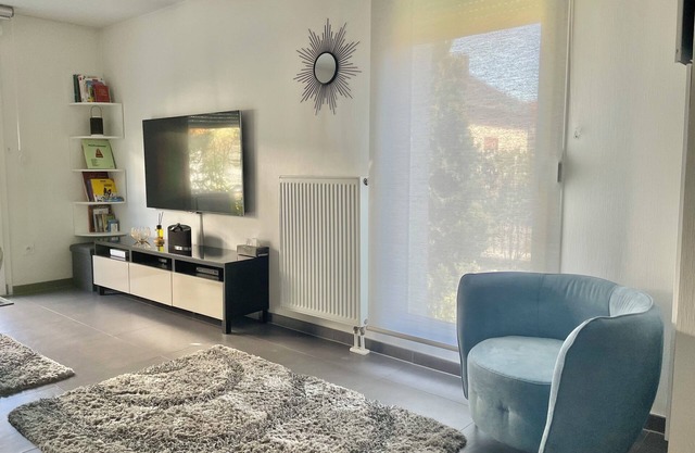 Robertsau Strasbourg- Modern 2P with garden in a residential area.