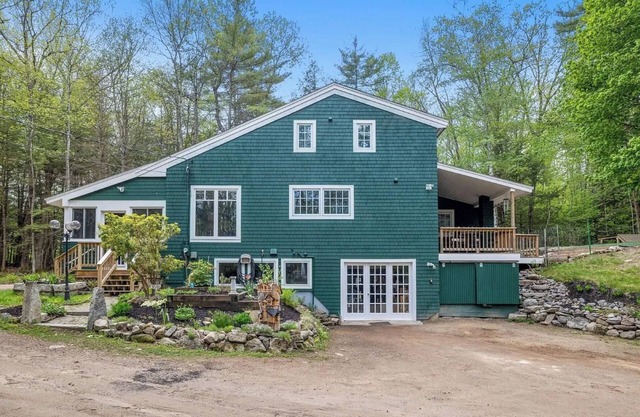 Spacious, 3-Bedroom House on 3 Private Acres with WiFi, AC in Lovely Meredith