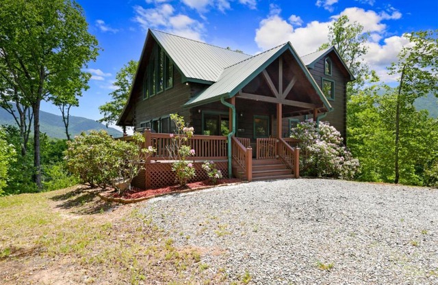 ROCK CREEK LODGE - 3rd Night Free in August 2022