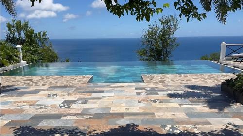 Rock House Estate
