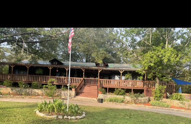 Rock'n D Ranch Country dream get away, setting on 12 acre's and lake.