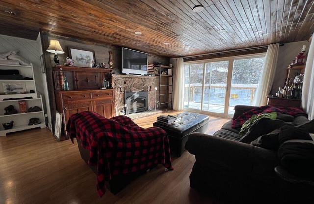 Rockhaven Cottage on Stoney Lake