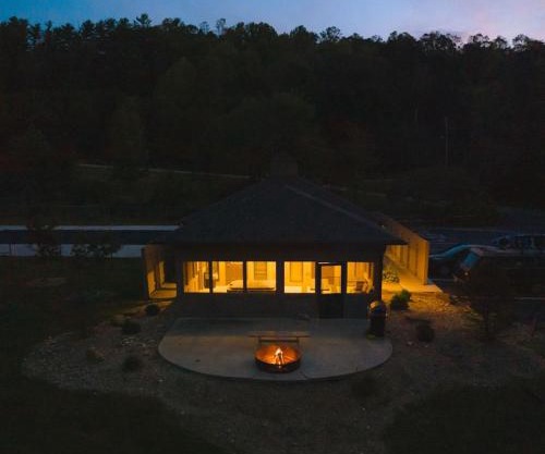 Rockhouse - by The Chalets