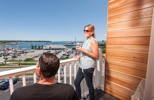 Rockland Harbor Hotel