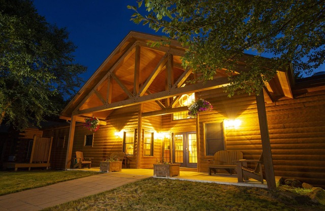 Rockwell Lake Lodge