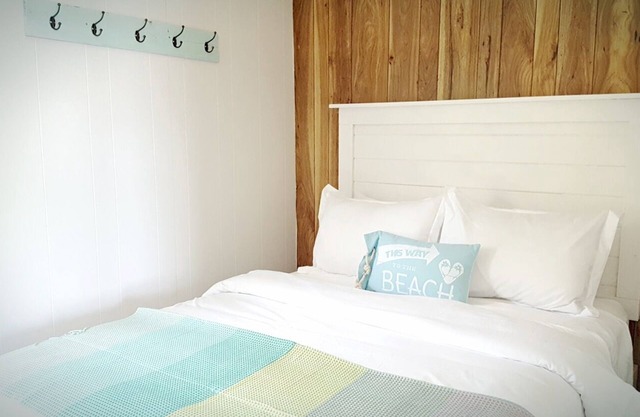 Rockwood: 2-Bedroom Cottage #6