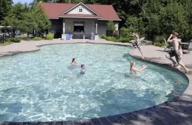 Rocky Crest Resort, Lake Joseph in Muskoka